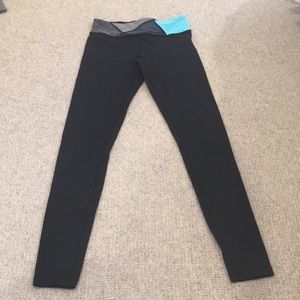Ivivva yoga pants
